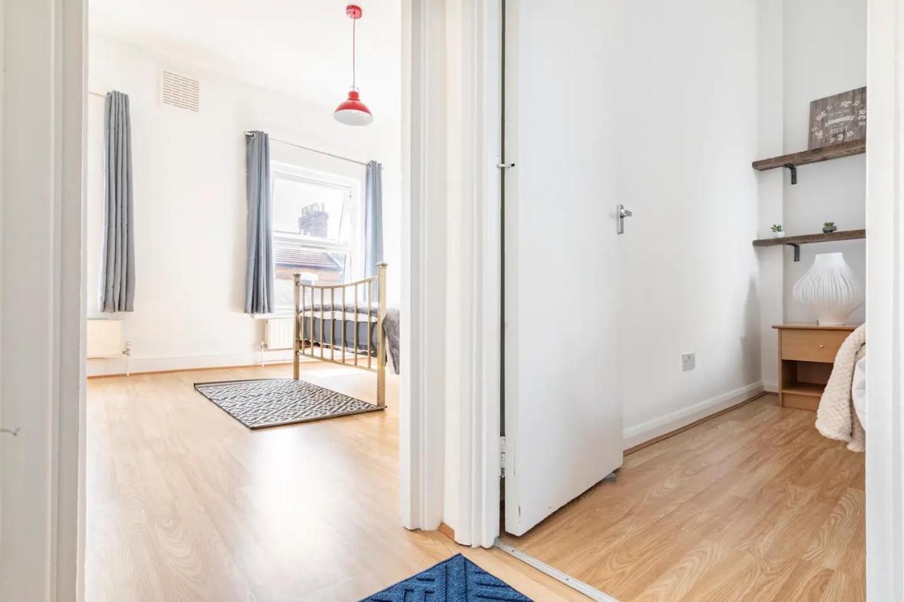Large, Bright And Spacious 3 Bed Flat In Лондон Экстерьер фото